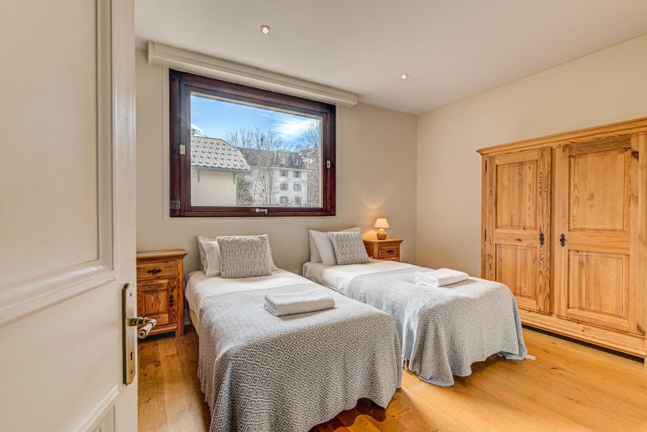 Apartment President - Alpes Travel - Central Chamonix - Sleeps 12 מראה חיצוני תמונה