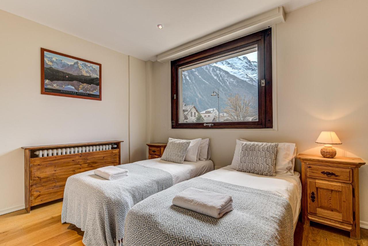 Apartment President - Alpes Travel - Central Chamonix - Sleeps 12 מראה חיצוני תמונה